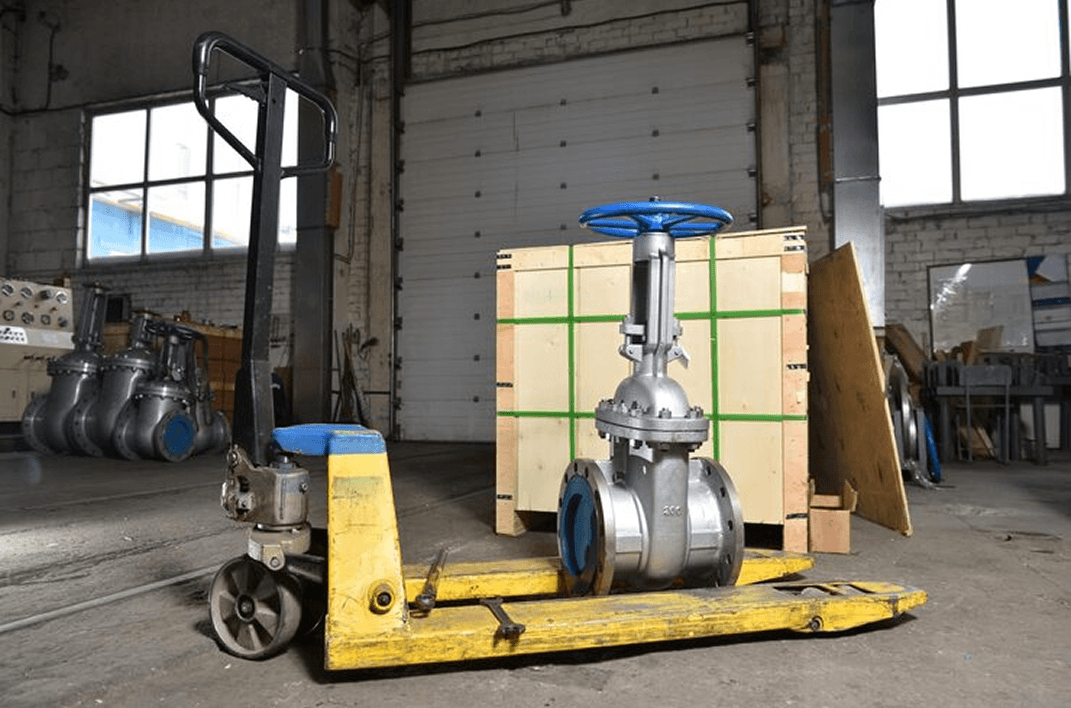 Machinery and drum lifting